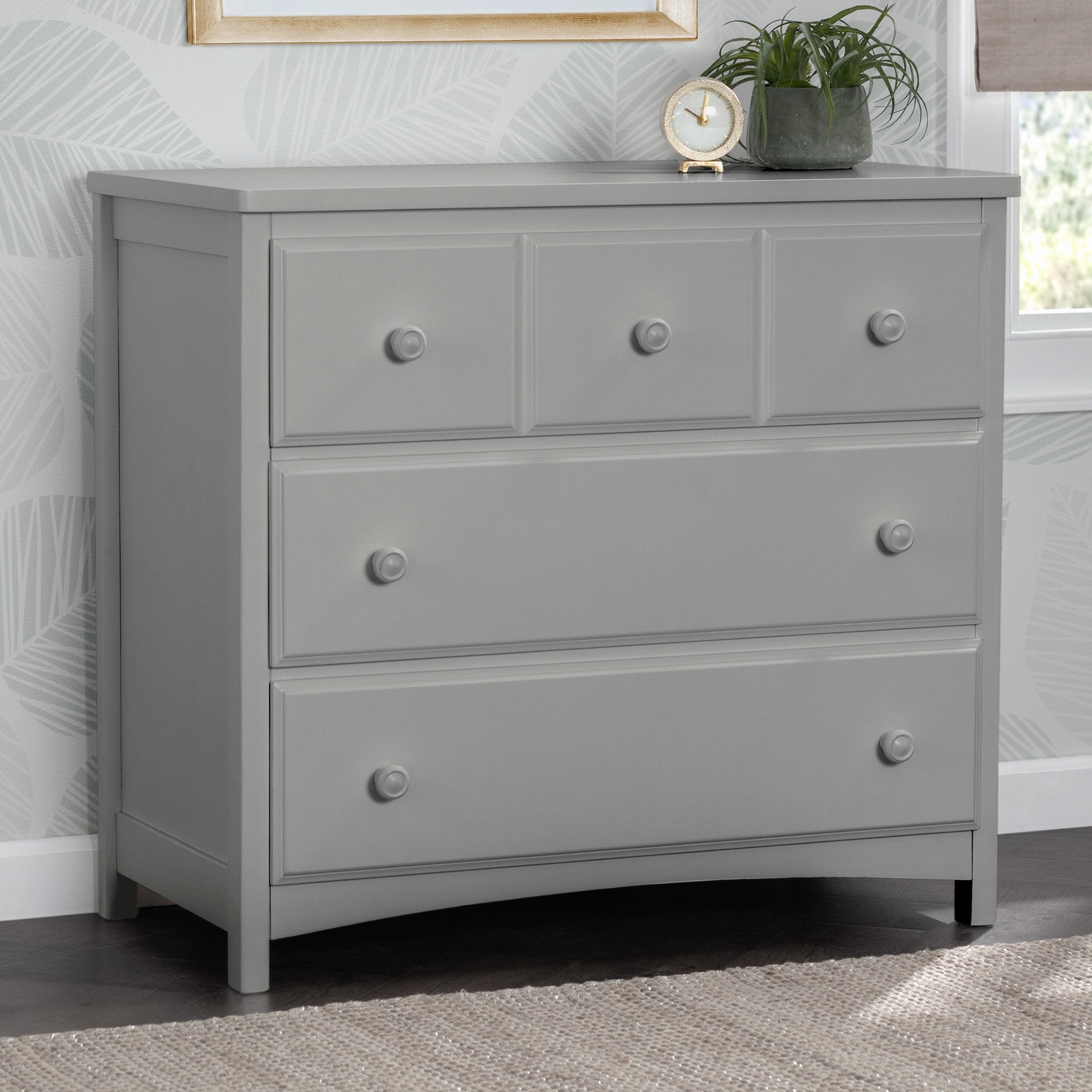 3 Drawer Dresser with Interlocking Drawers