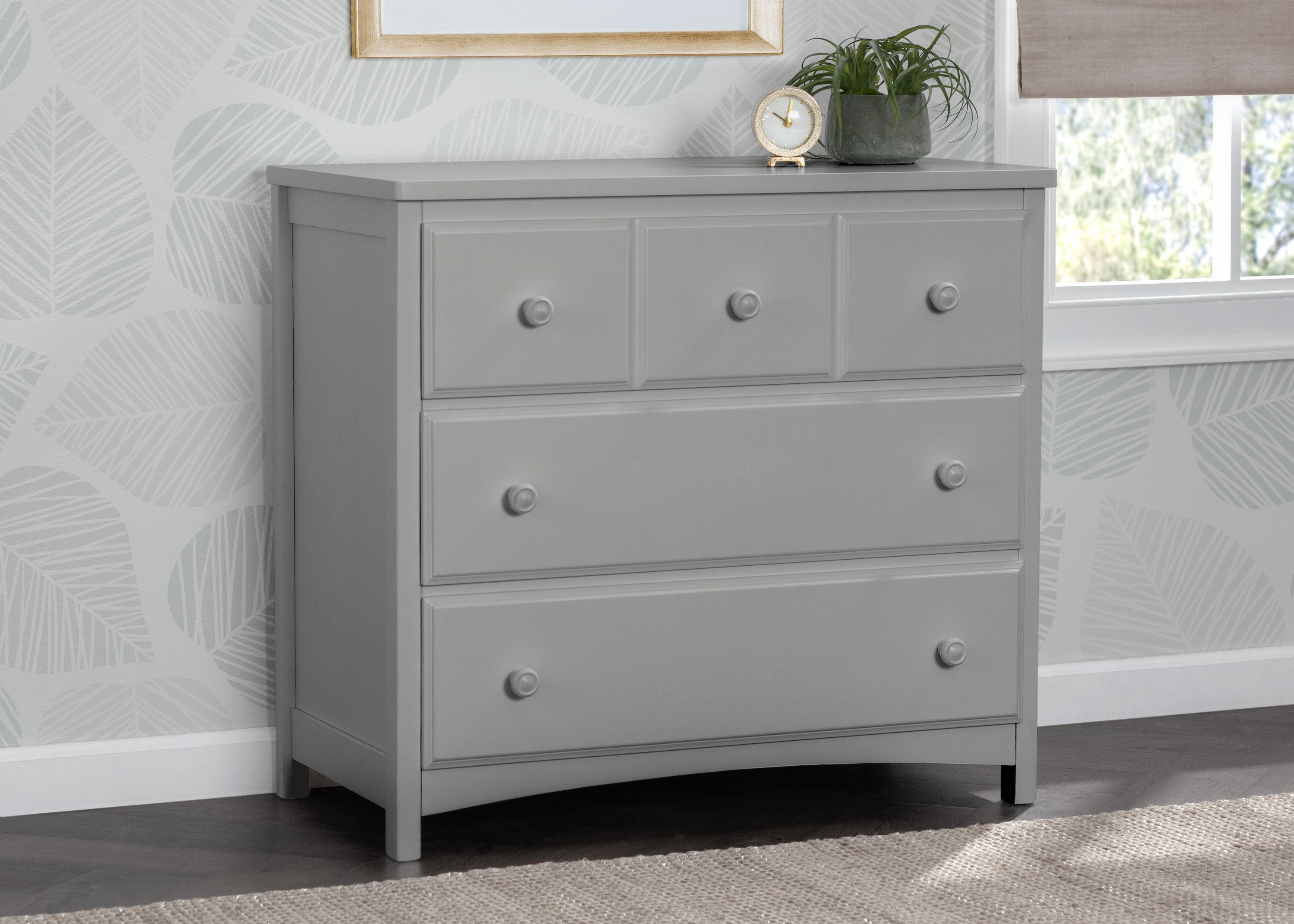 3 Drawer Dresser with Interlocking Drawers