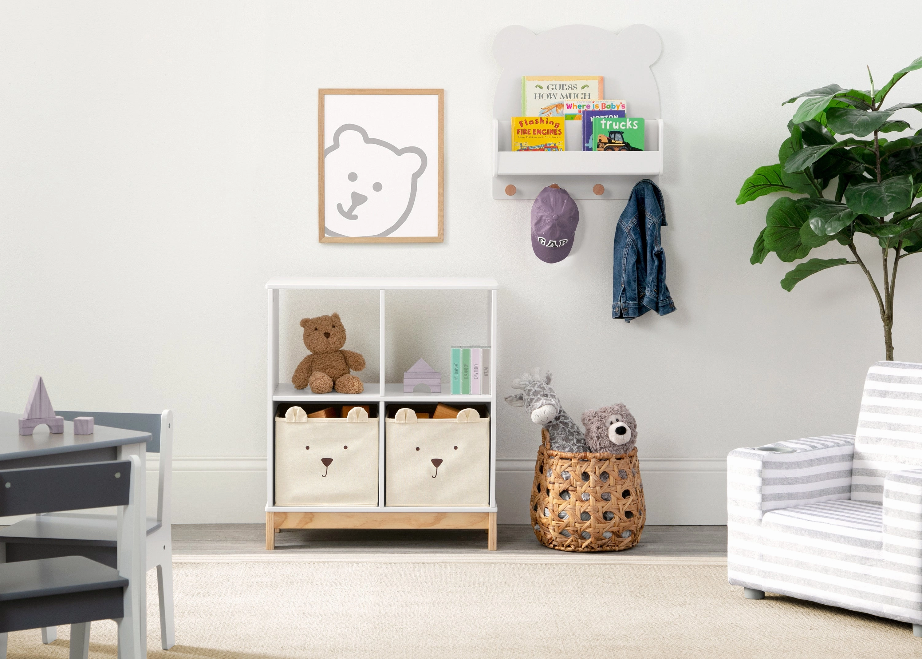 Brannan Bear Wall Shelf with 4 Hooks
