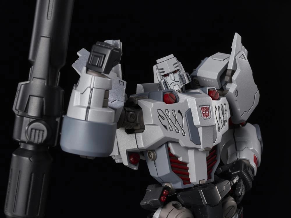 Flame Toys Furai 06 Transformers Megatron IDW (Autobot Ver) Model Kit