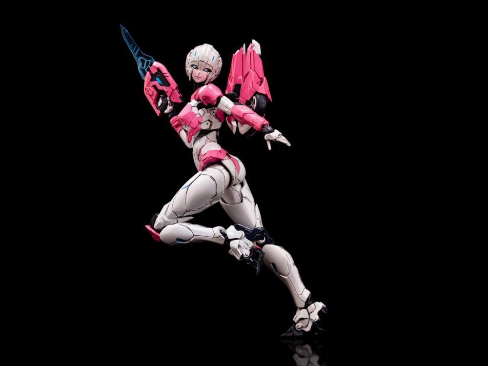 Flame Toys Furai 28 Transformers Arcee Model Kit