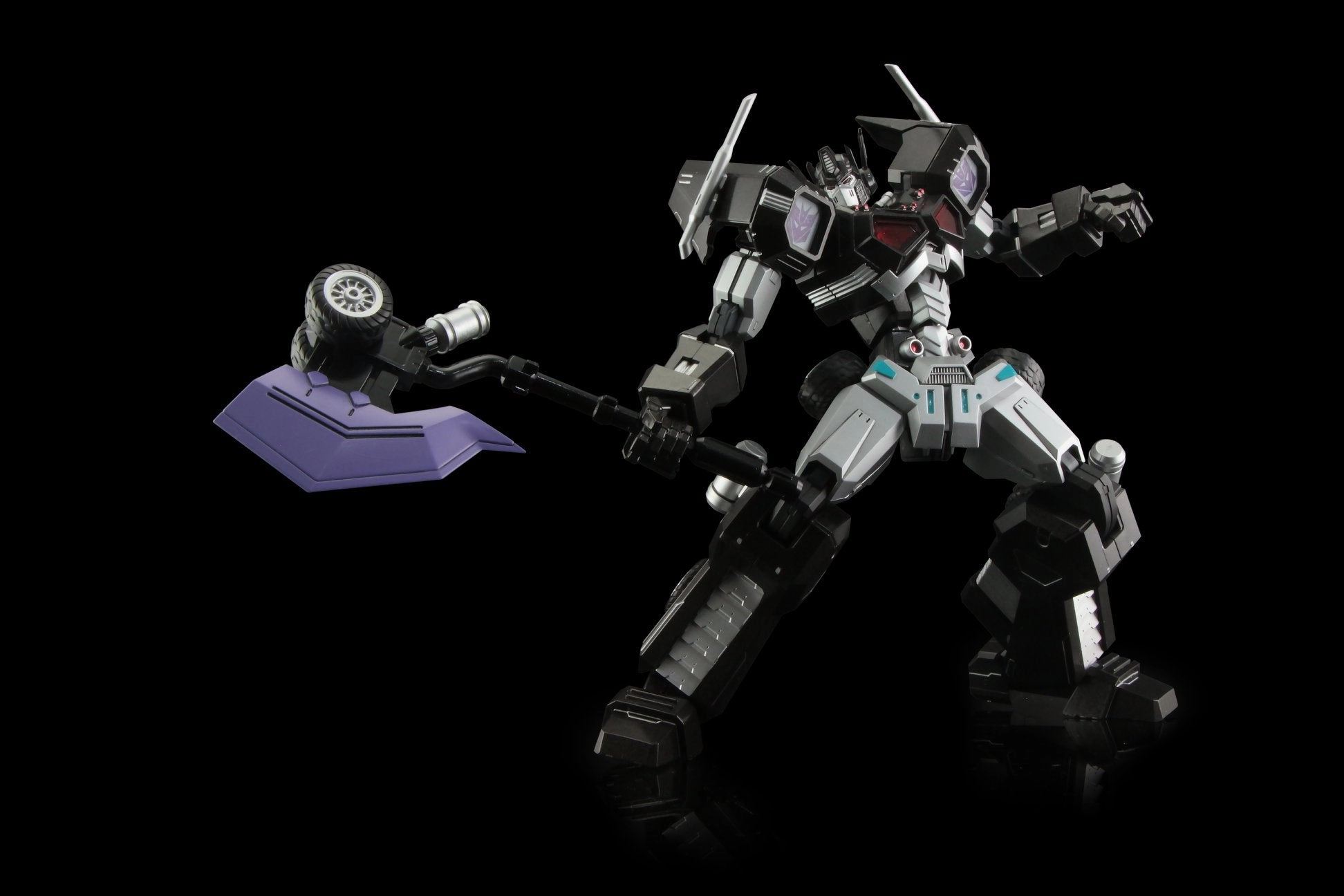 Flame Toys Furai Model Transformers Nemesis Prime {Attack Mode) Model Kit