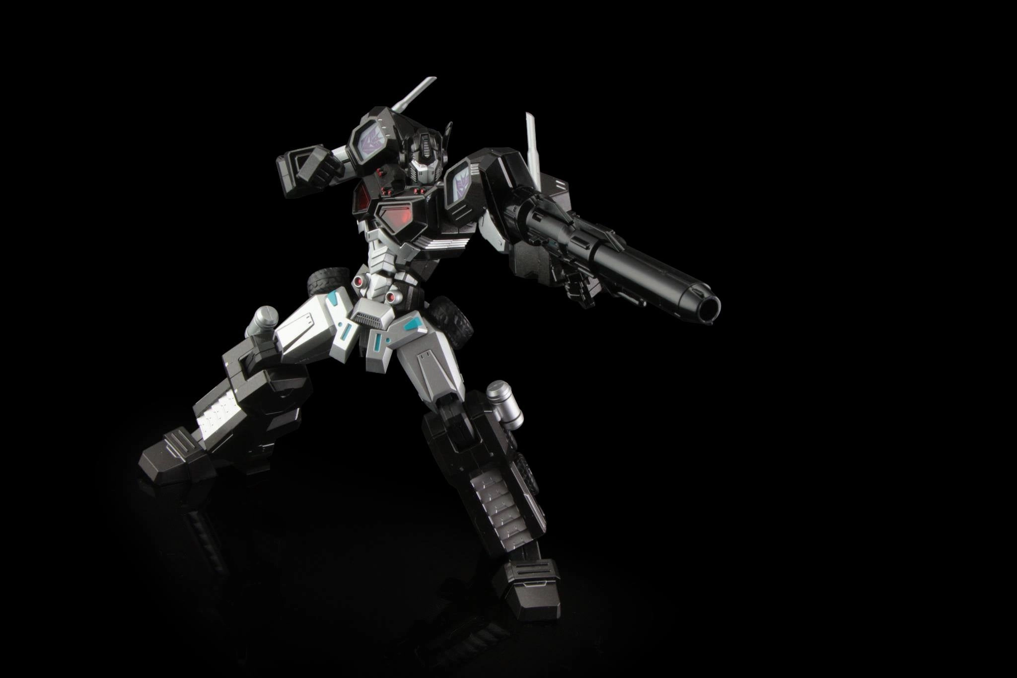 Flame Toys Furai Model Transformers Nemesis Prime {Attack Mode) Model Kit