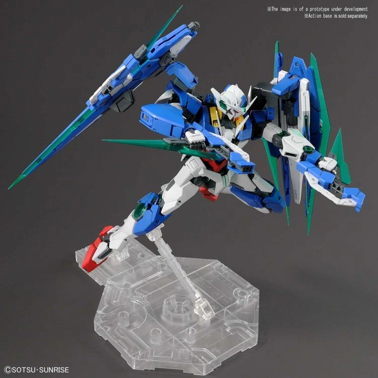 Gundam 1/100 MG 00 OO Battlefield Record GNT-0000/FS 00 Qan[T] (Quanta) Full Saber Model Kit