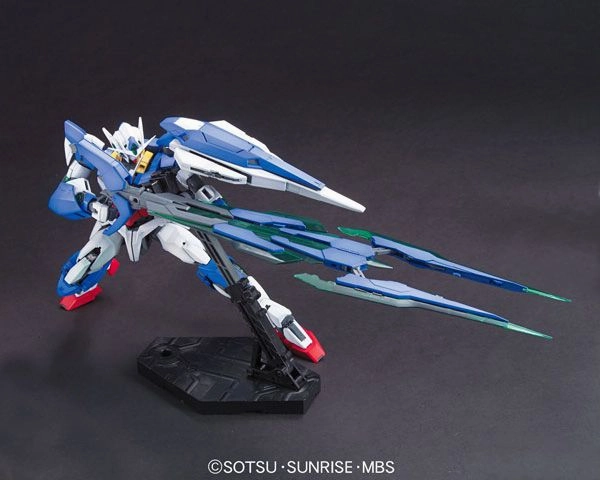 Gundam 1/100 MG OO GNT-0000 00 Qan[t] Quanta Celestial Being Model Kit