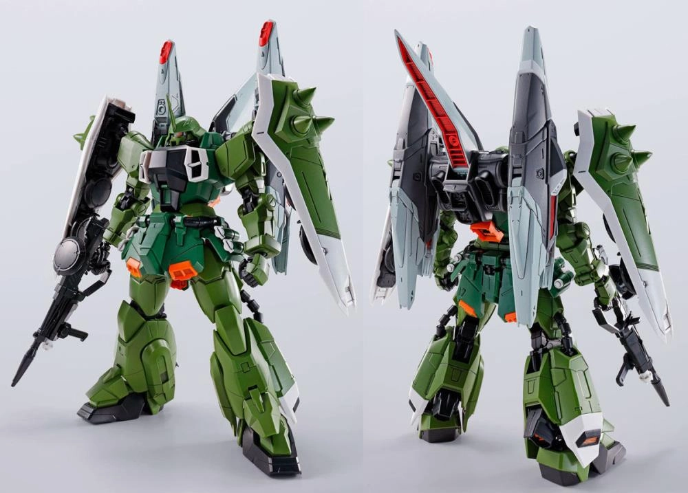 Gundam 1/100 MG Seed Destiny Blaze Zaku Phantom / Warrior Model Kit Exclusive