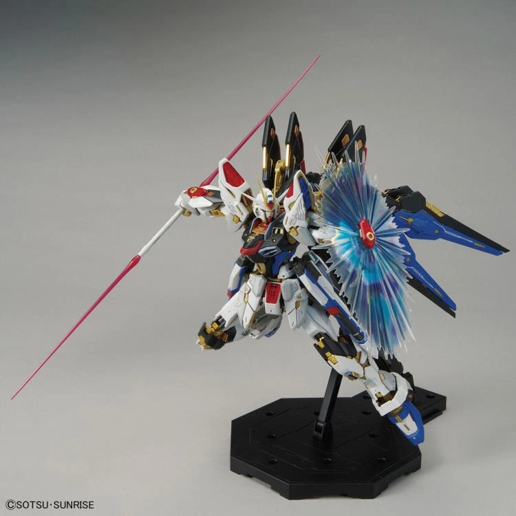 Gundam 1/100 MGEX Seed Destiny ZGMF-X20A Strike Freedom Gundam Model Kit