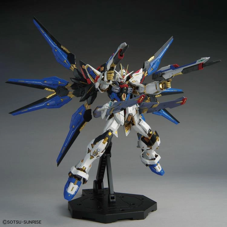 Gundam 1/100 MGEX Seed Destiny ZGMF-X20A Strike Freedom Gundam Model Kit
