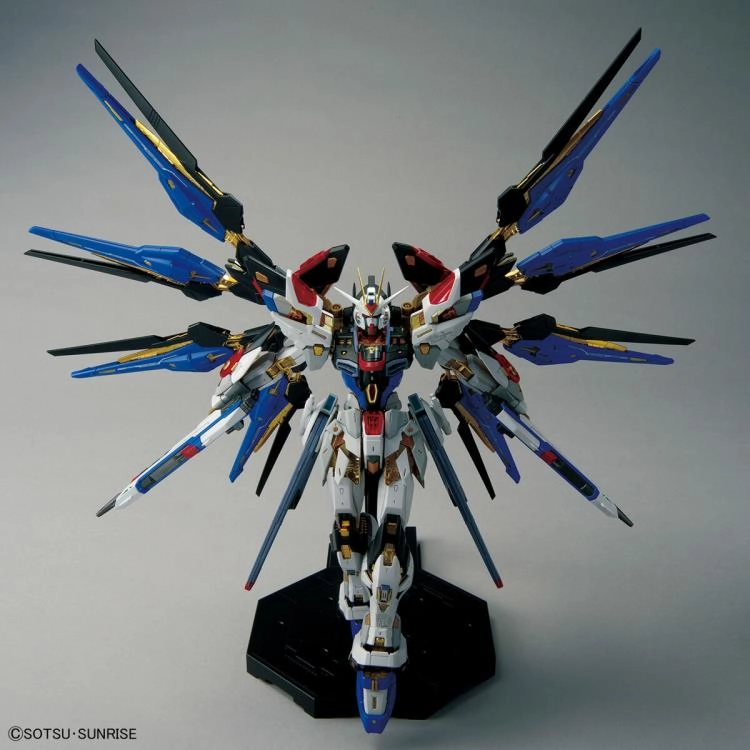 Gundam 1/100 MGEX Seed Destiny ZGMF-X20A Strike Freedom Gundam Model Kit