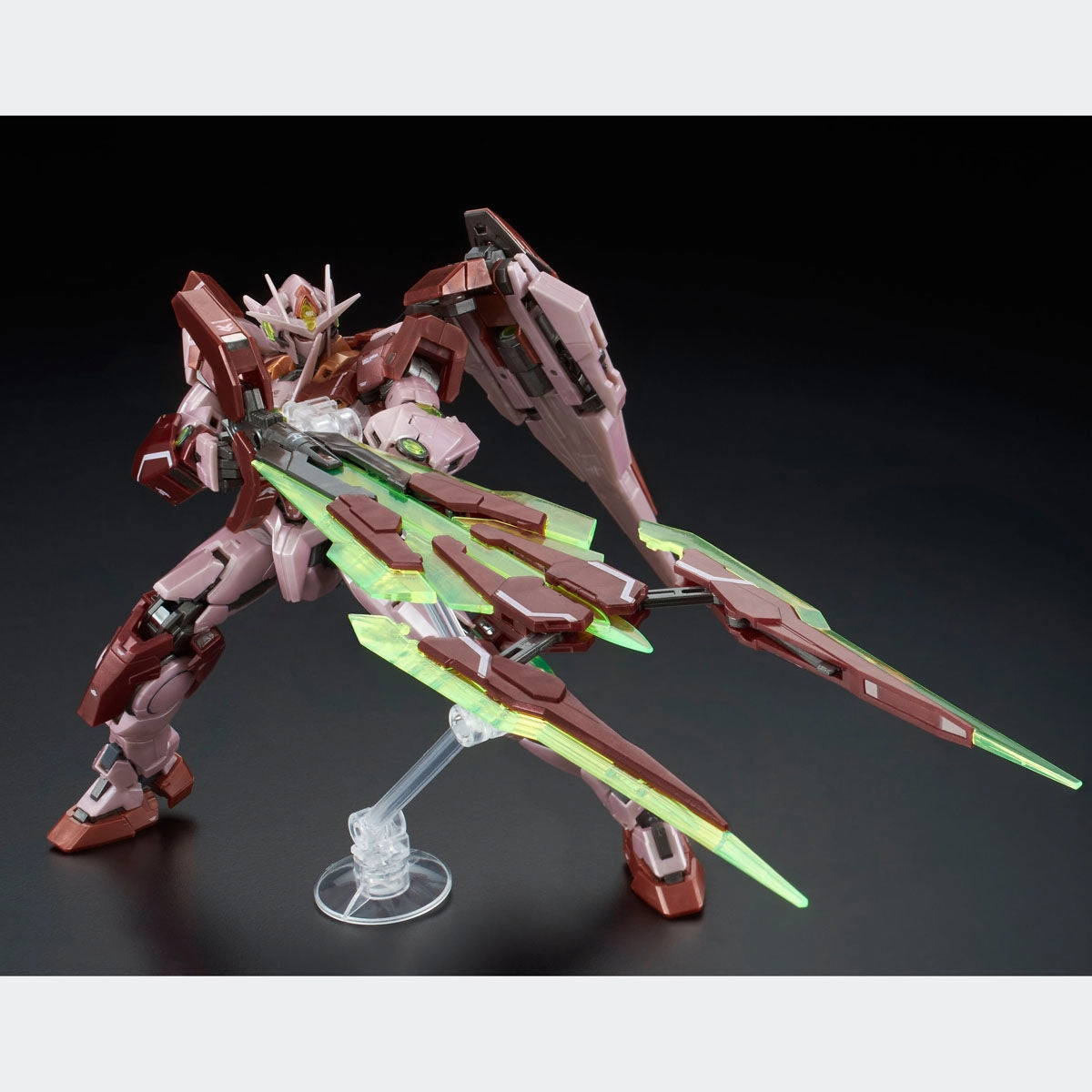 Gundam 1/144 Gundam 00 GNT-0000 OO Qan[T] (00 Quanta) Trans-Am Mode  Model Kit Exclusive