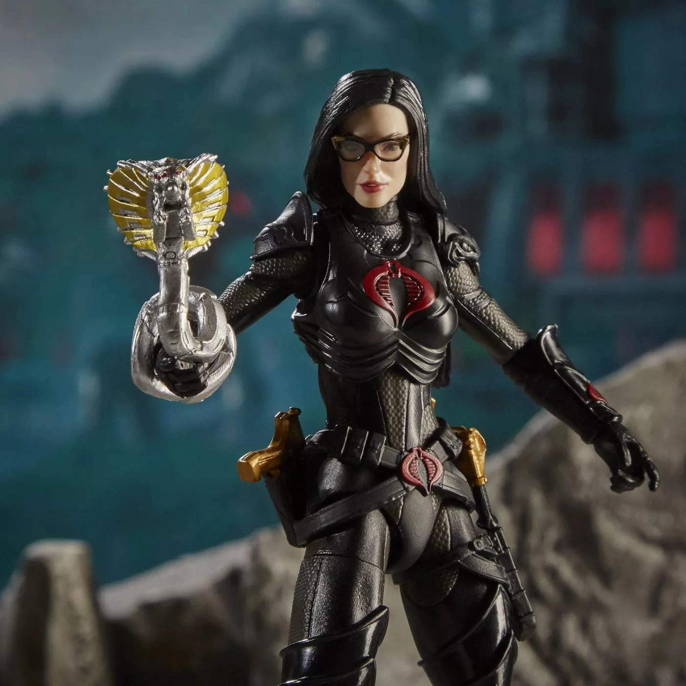 Hasbro G.I. Joe Classified Series #13 Baroness with Cobra C.O.I.L Vehicle Action Figure