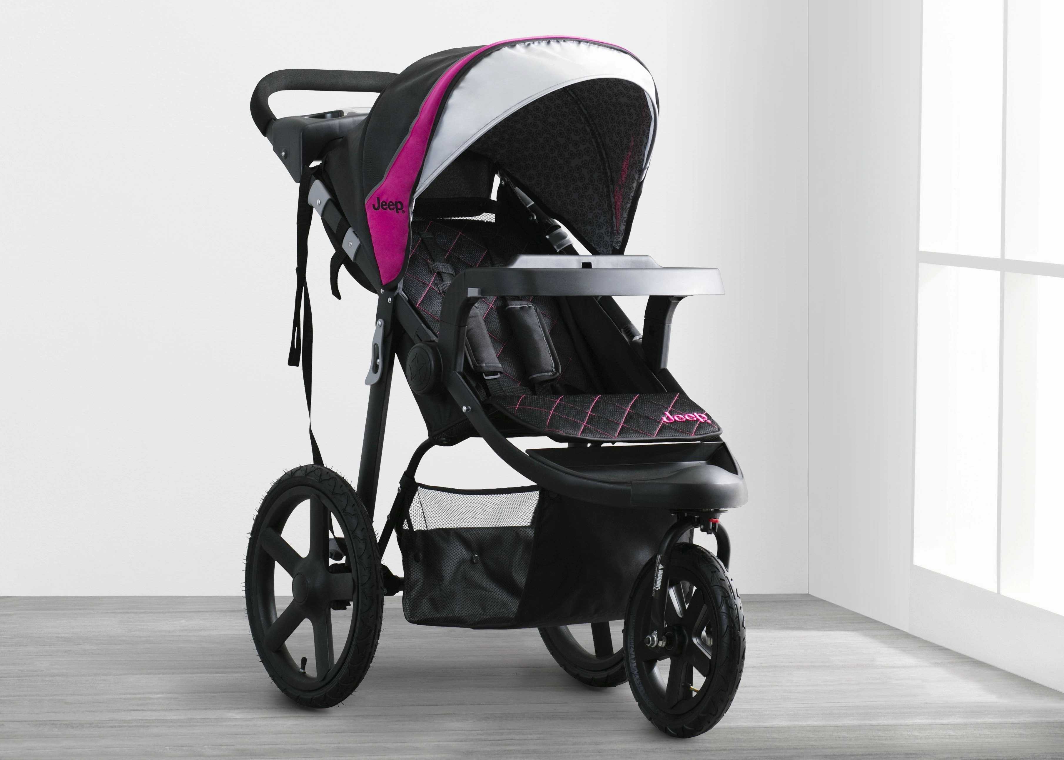 Jeep Deluxe Patriot Open Trails Jogger