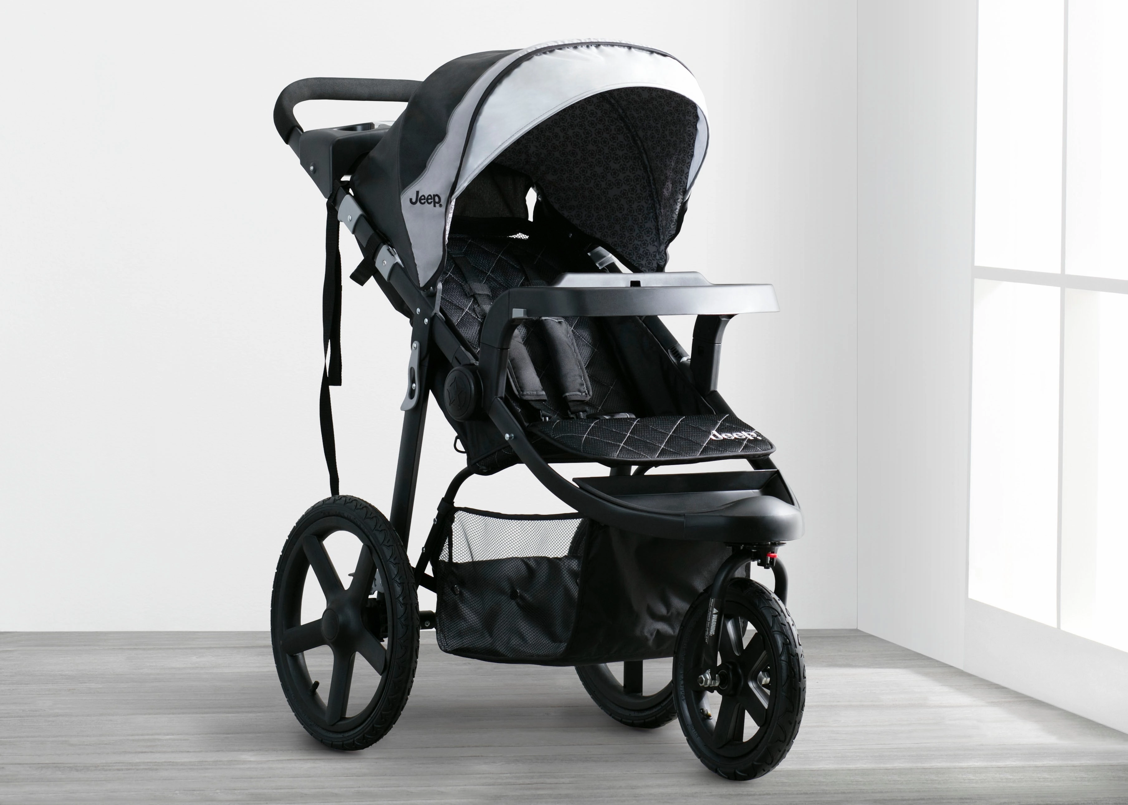 Jeep Deluxe Patriot Open Trails Jogger