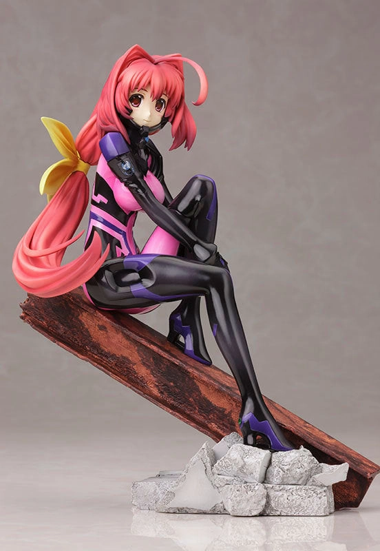 Kotobukiya 1/7 Scale Muv-Luv Alternative Kagami Sumika Ani Statue