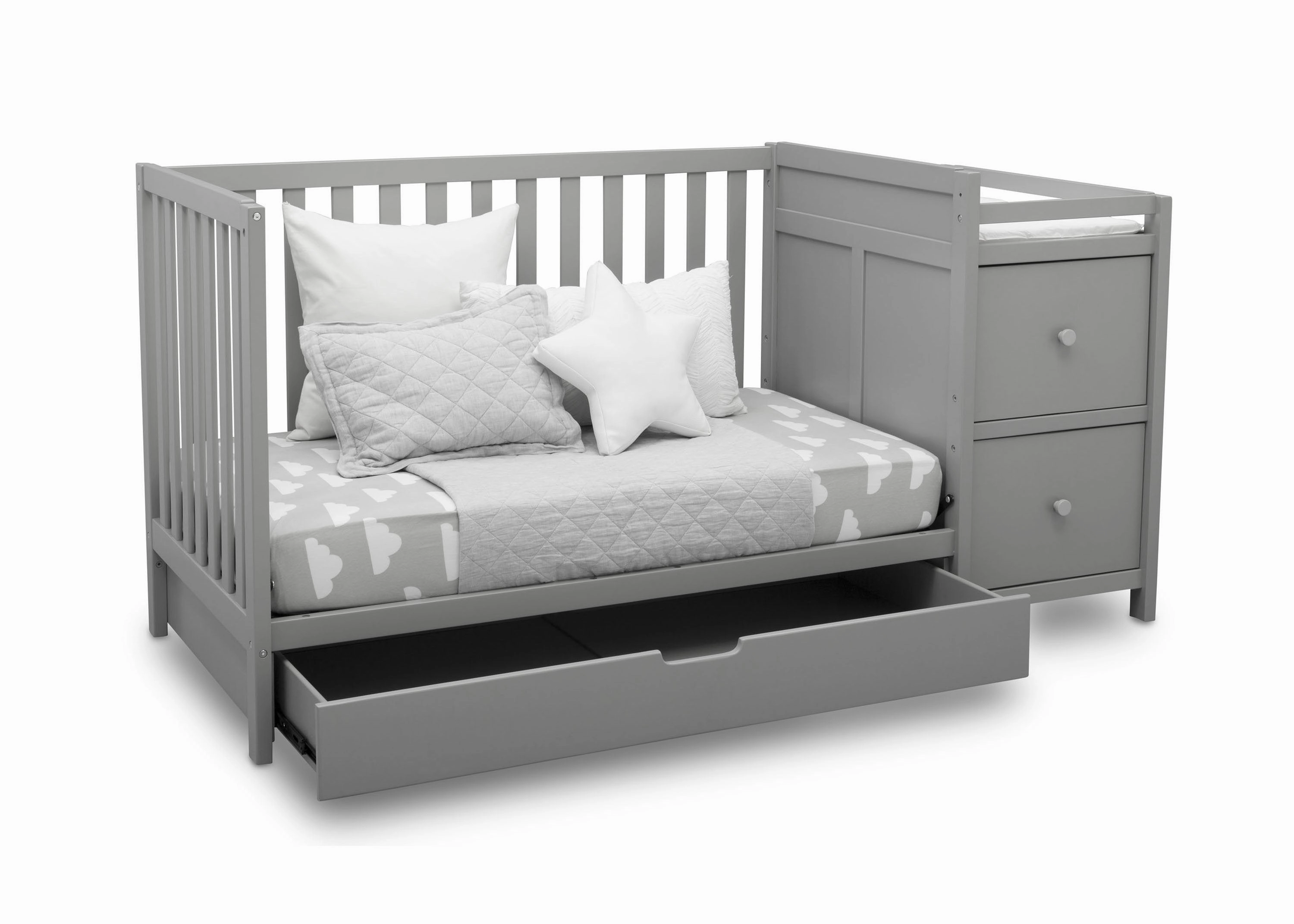 Luna Convertible Crib N Changer with Under Drawer