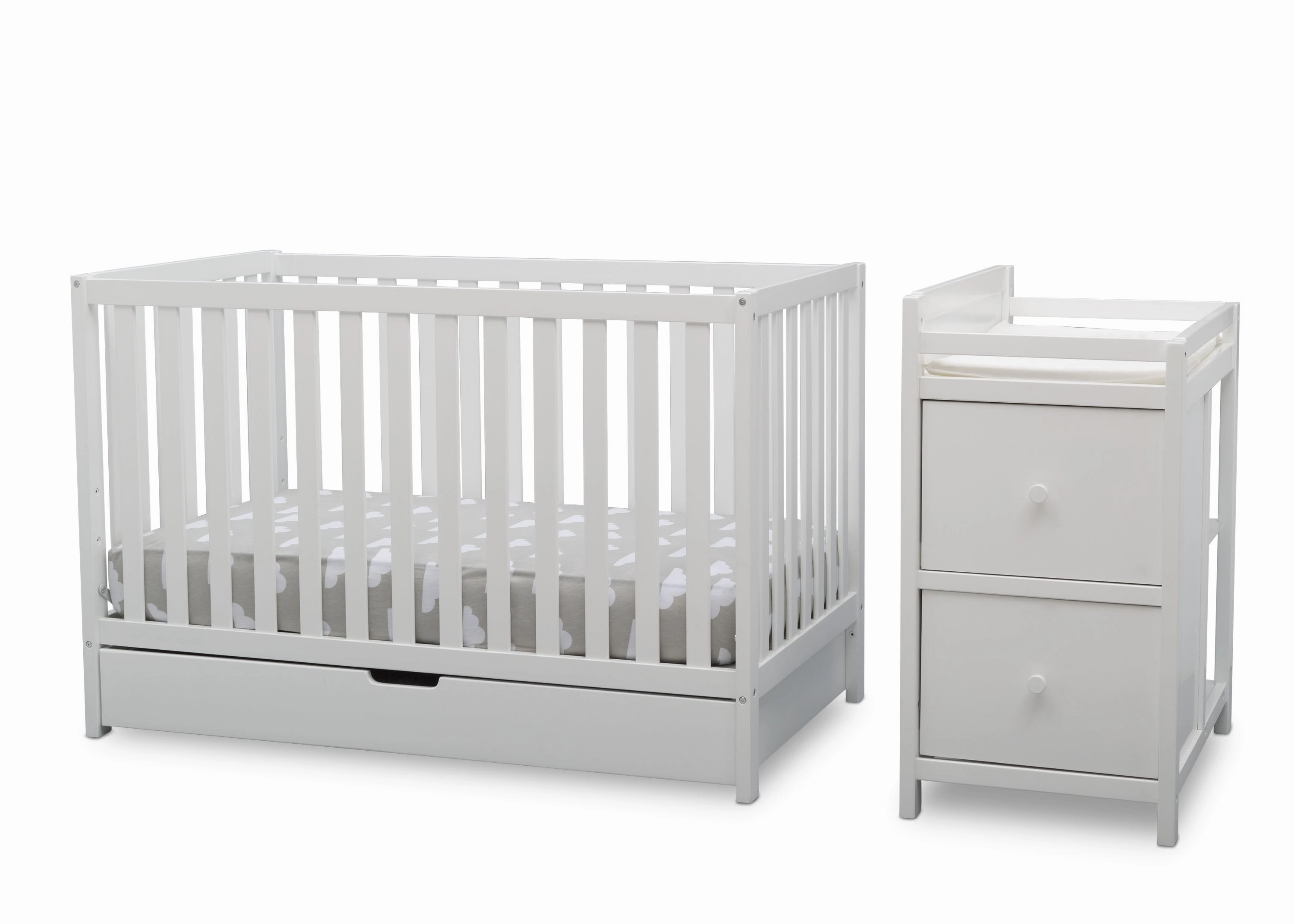Luna Convertible Crib N Changer with Under Drawer