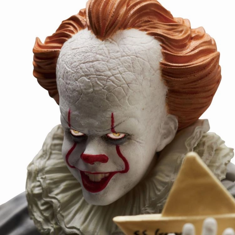 Mafex No. 093 IT (2017) Pennywise Action Figure Medicom