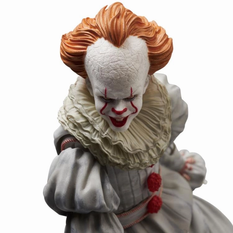 Mafex No. 093 IT (2017) Pennywise Action Figure Medicom