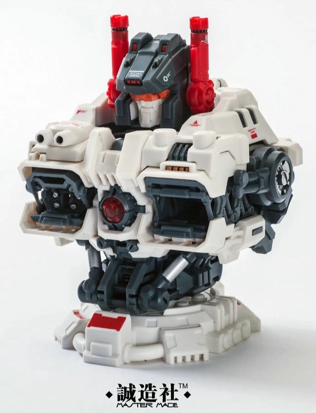 Master Made SDT-01 Mega Series and ST-03 Statue Series Titan Action Figure