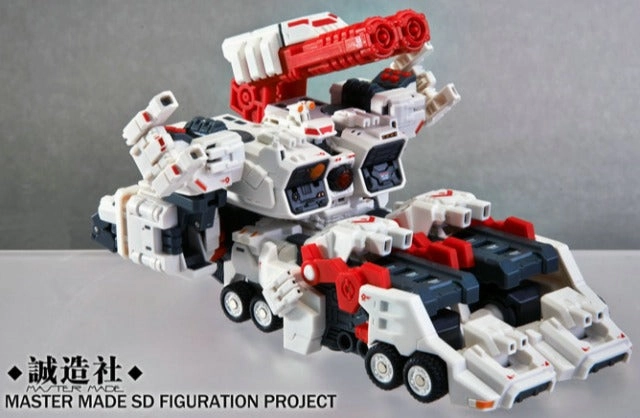 Master Made SDT-01 Mega Series and ST-03 Statue Series Titan Action Figure