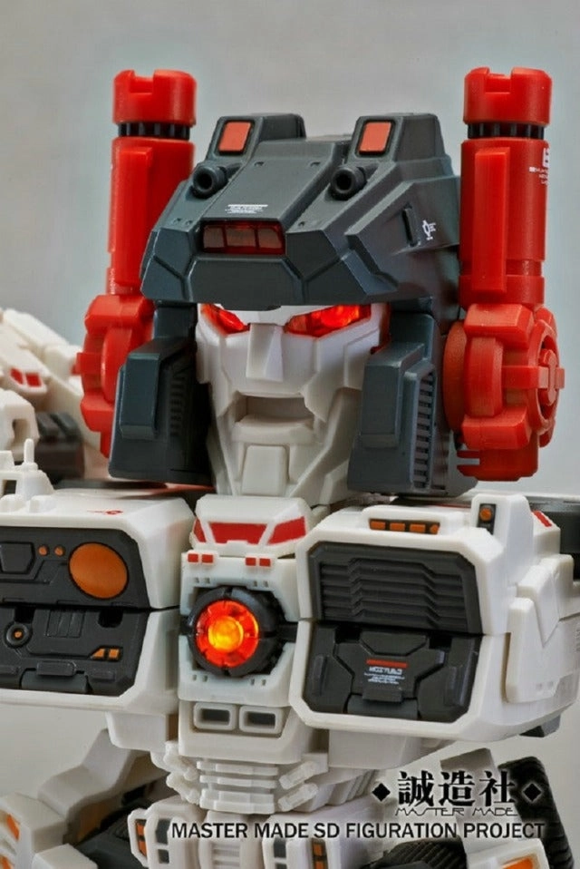 Master Made SDT-01 Mega Series and ST-03 Statue Series Titan Action Figure