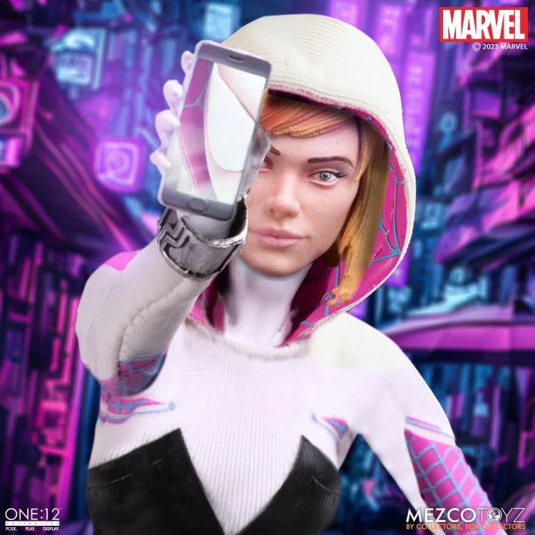 Mezco Toyz ONE:12 Collective Ghost Spider (Spider-Gwen) Action Figure