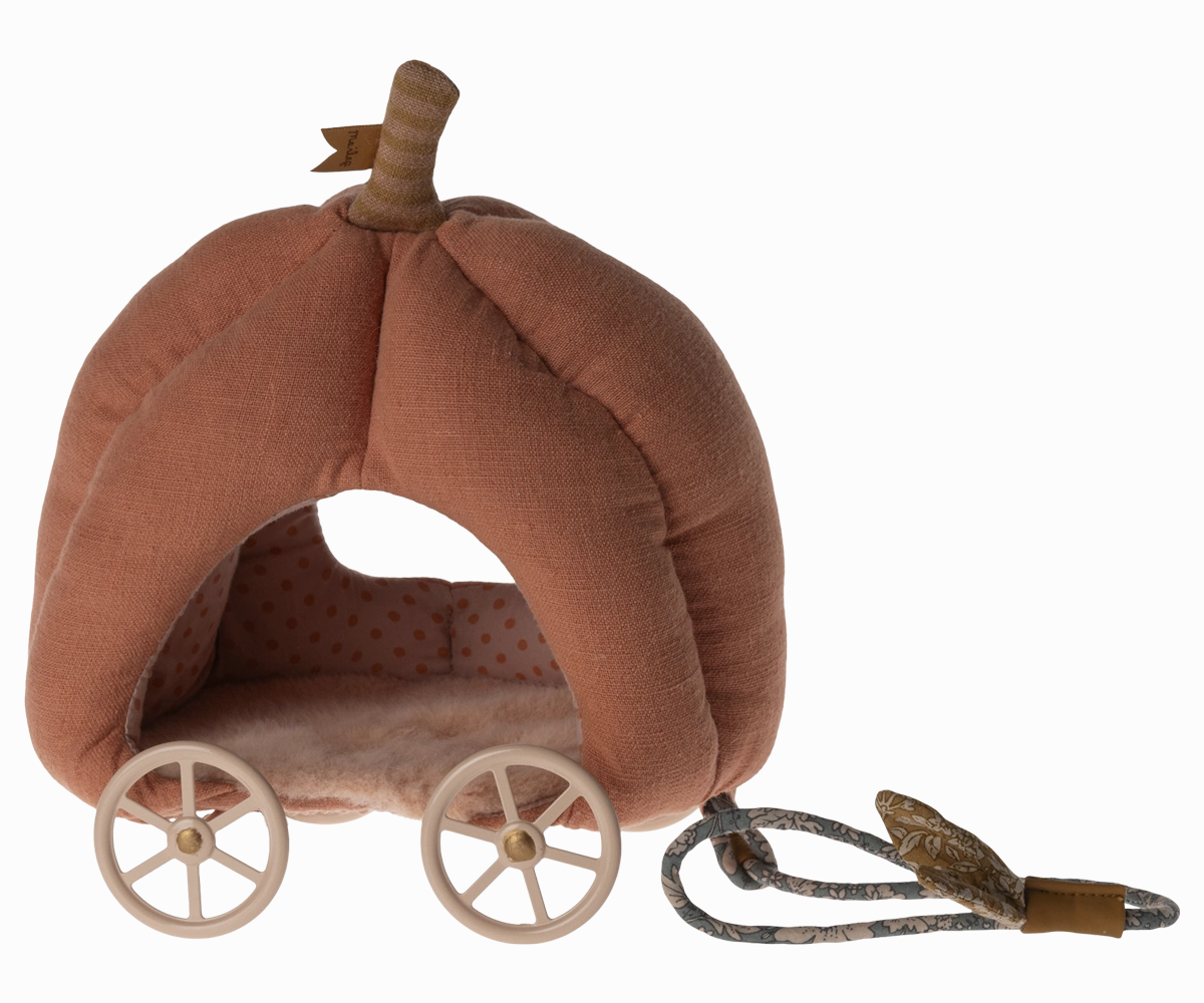 Pumpkin Carriage, Mouse