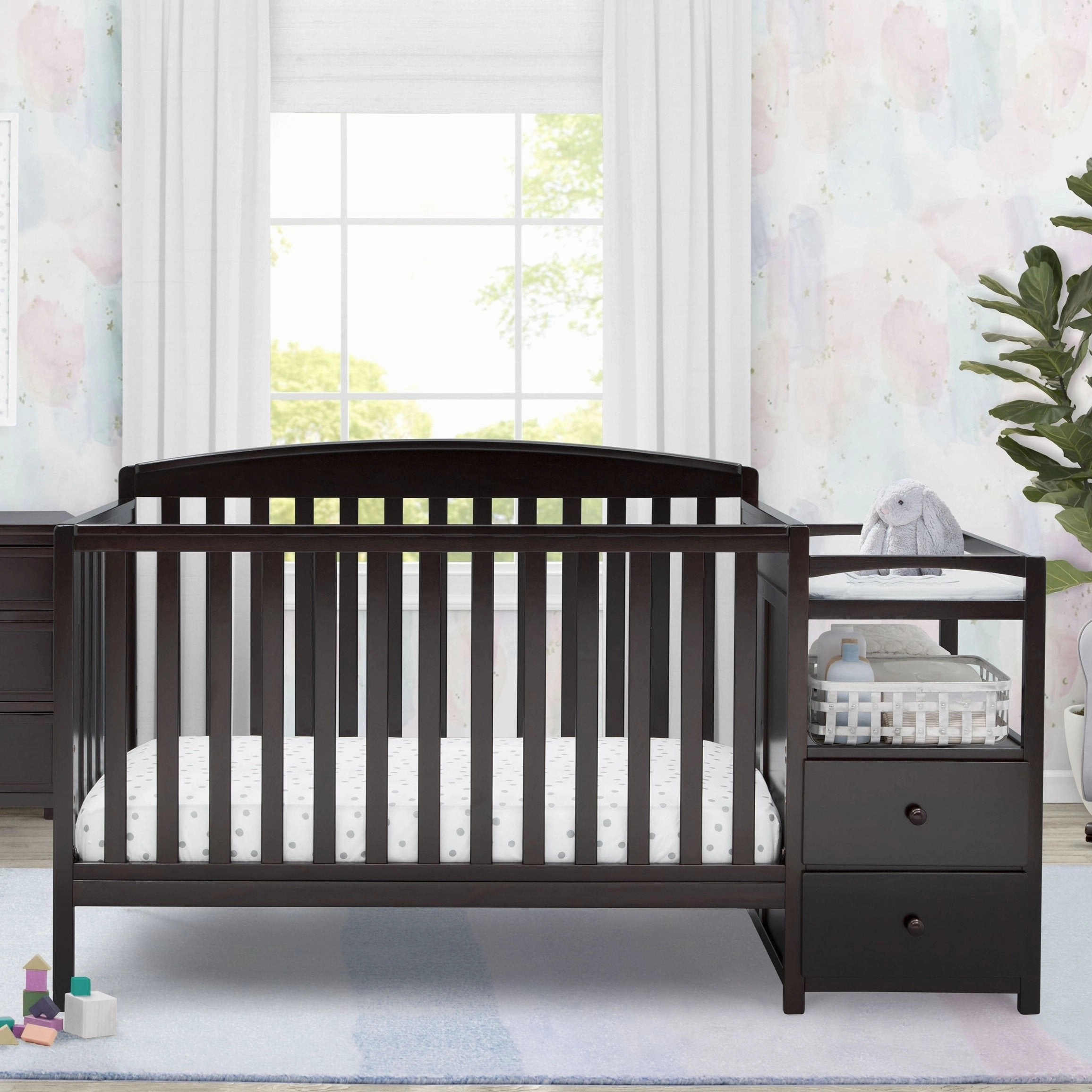 Royal Convertible Crib and Changer