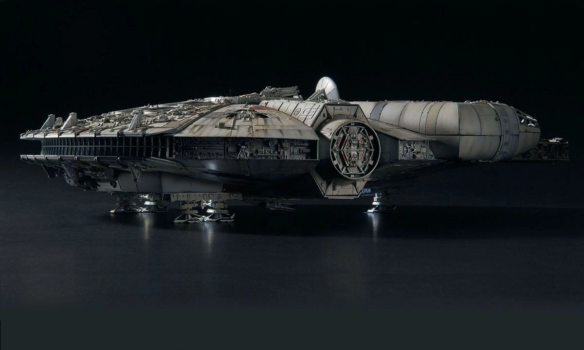 Star Wars 1/72 PG Perfect Grade Millenium Falcon A New Hope Model Kit
