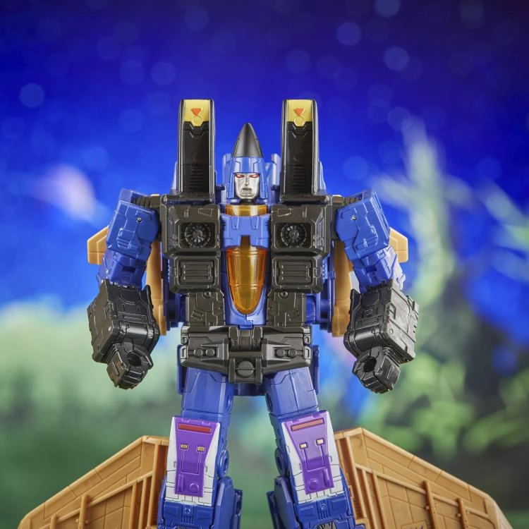 Transformers Generations Legacy Evolution Voyager Class Dirge Action Figure