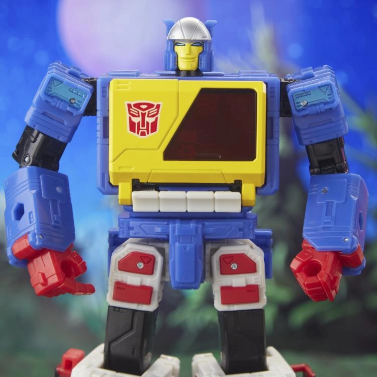 Transformers Generations Legacy Evolution Voyager Class Twincast and Autobot Rewind Action Figure