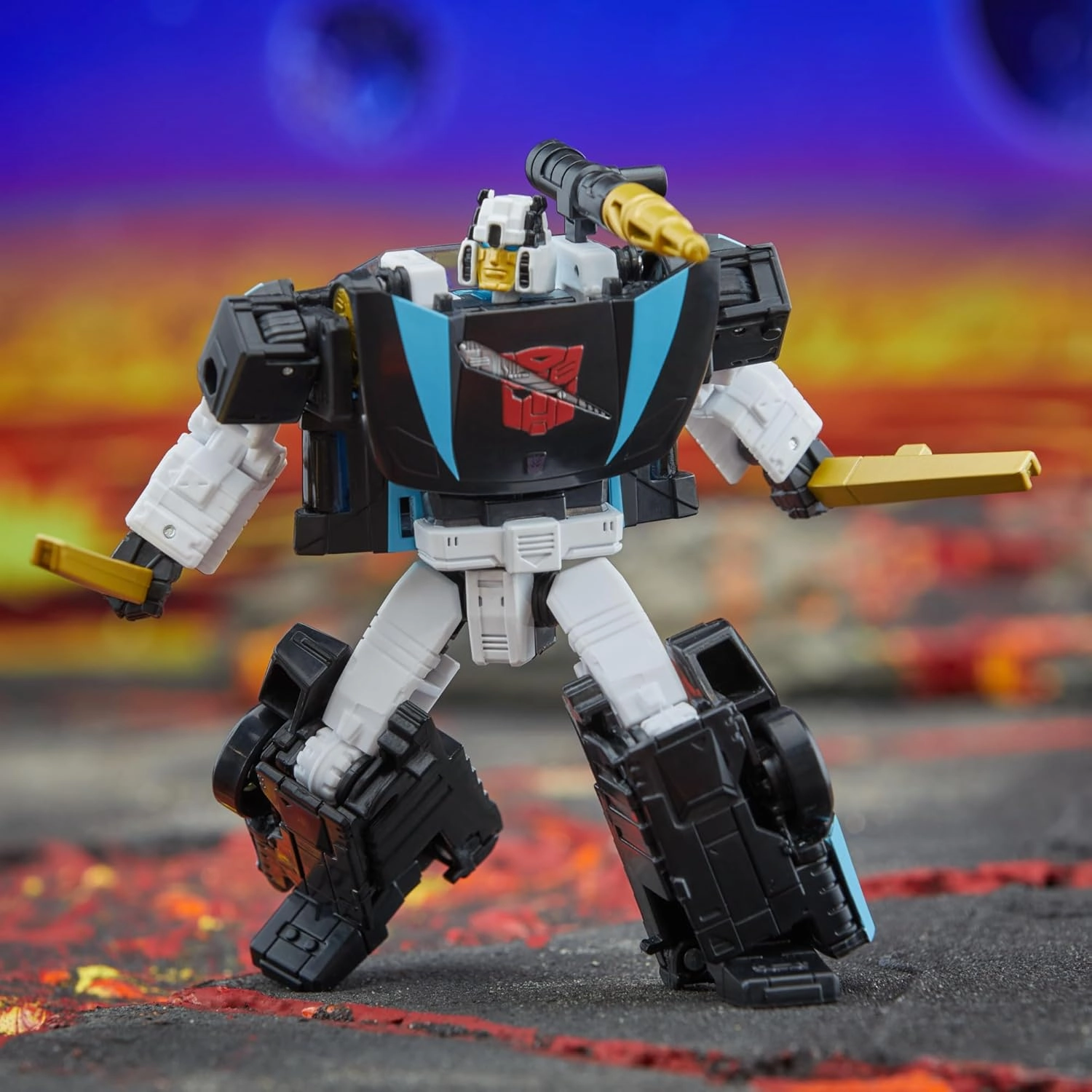 Transformers Generations Legacy United Deluxe Class Armada Universe Wheeljack Action Figure