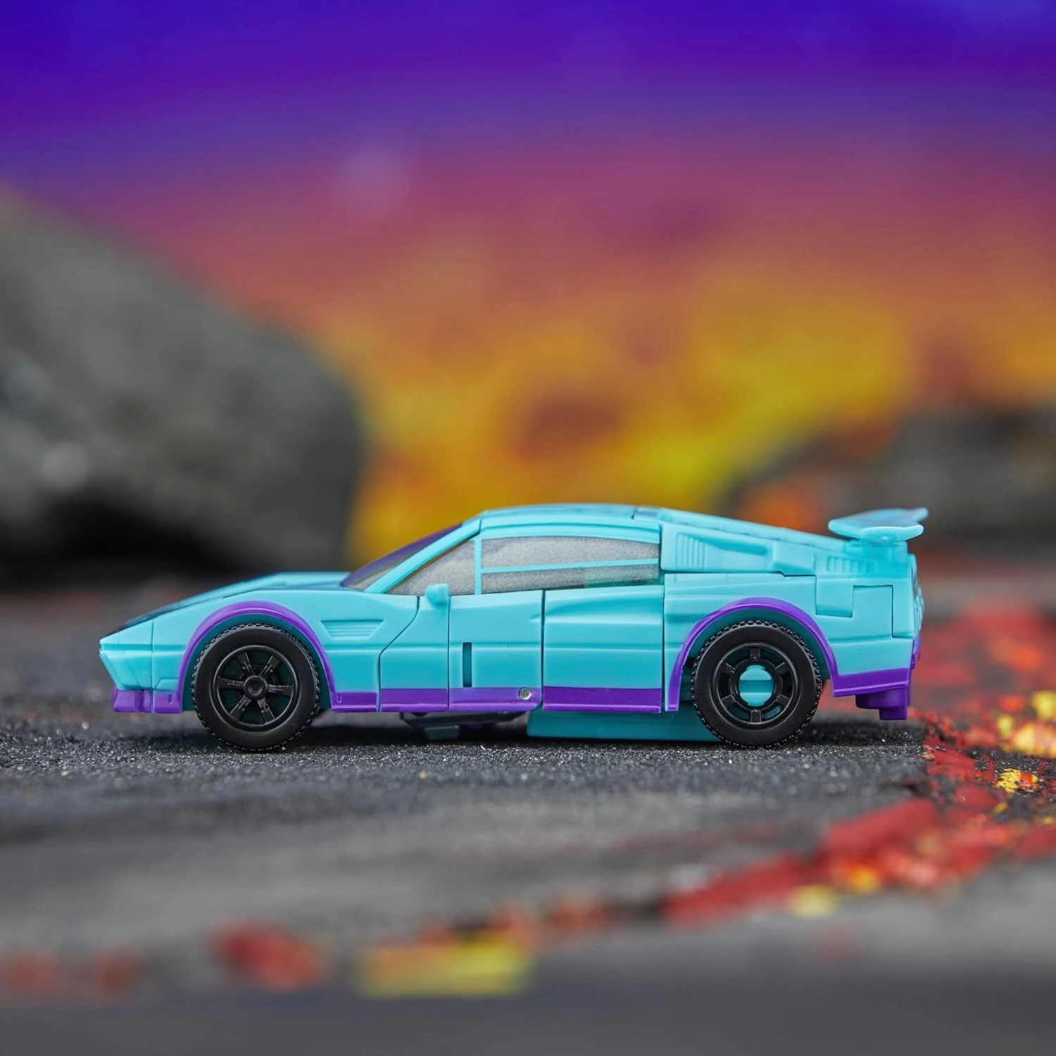 Transformers Generations Legacy United Deluxe Class G2 Universe Breakdown Action Figure