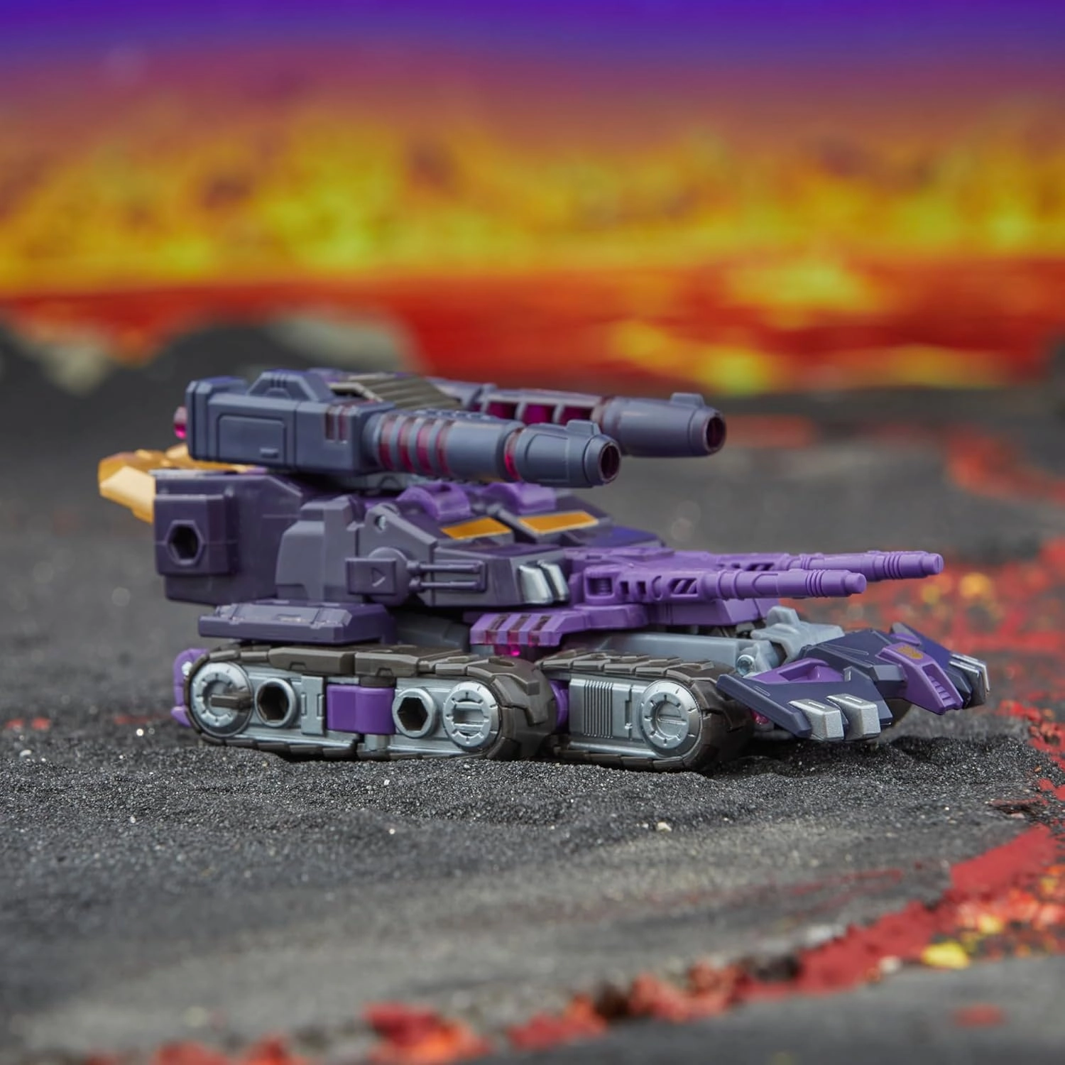 Transformers Generations Legacy United Voyager Class Comic Universe Tarn Action Figure