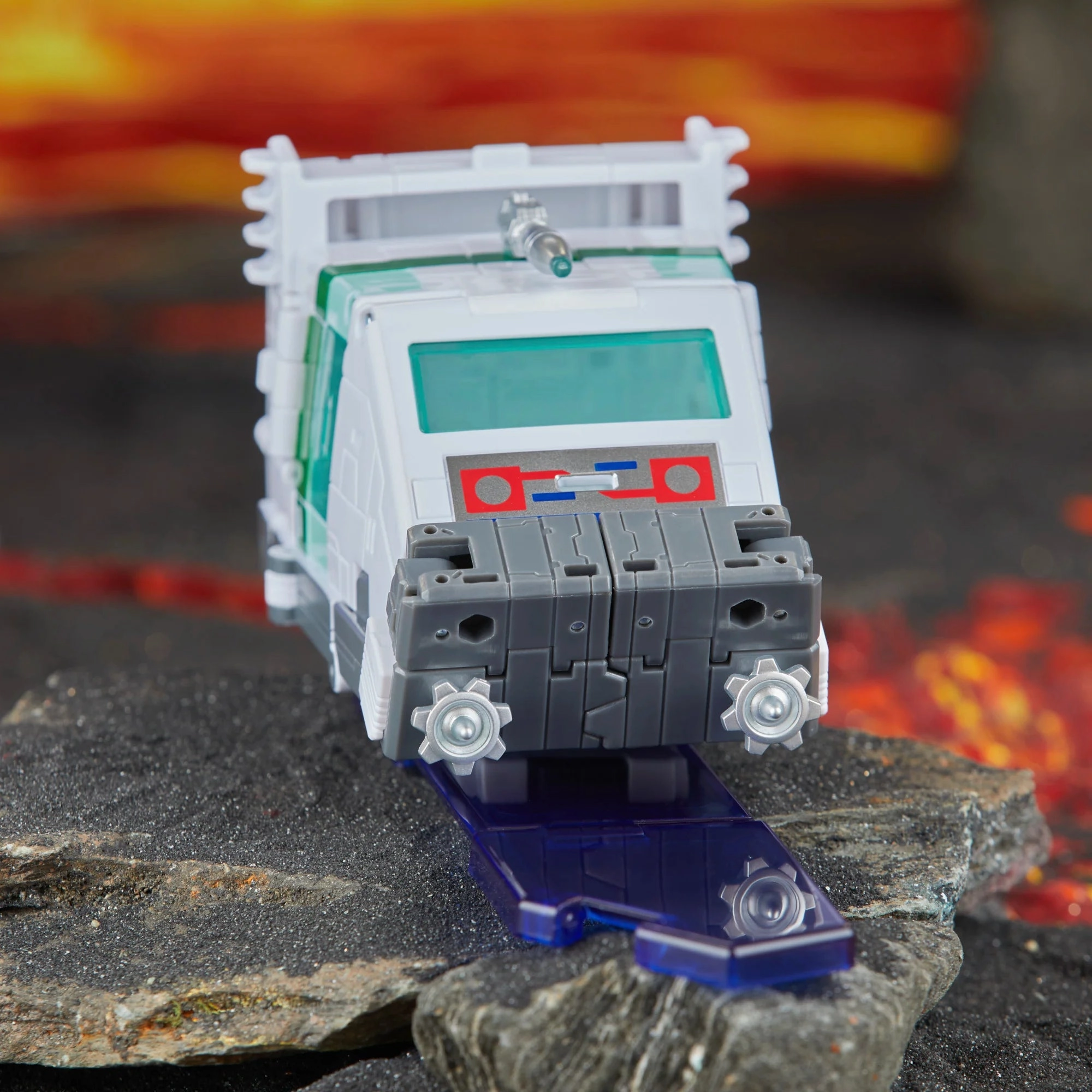 Transformers Generations Legacy United Voyager Class Origin Wheeljack Action Figure