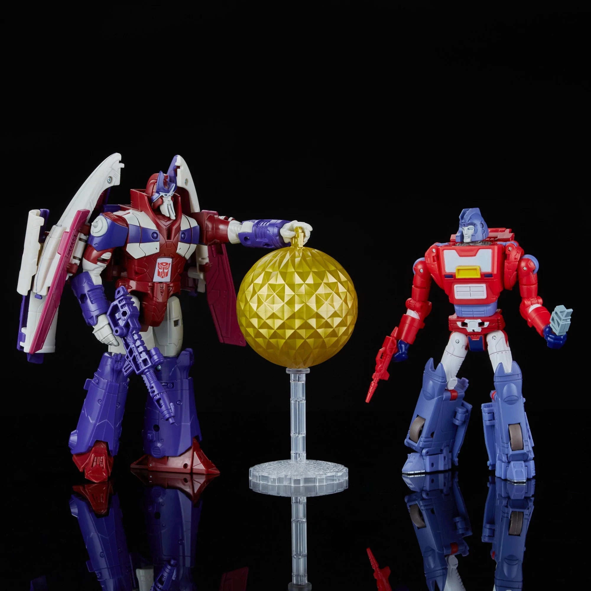 Transformers Legacy A Hero is Born 2-Pack Action Figure