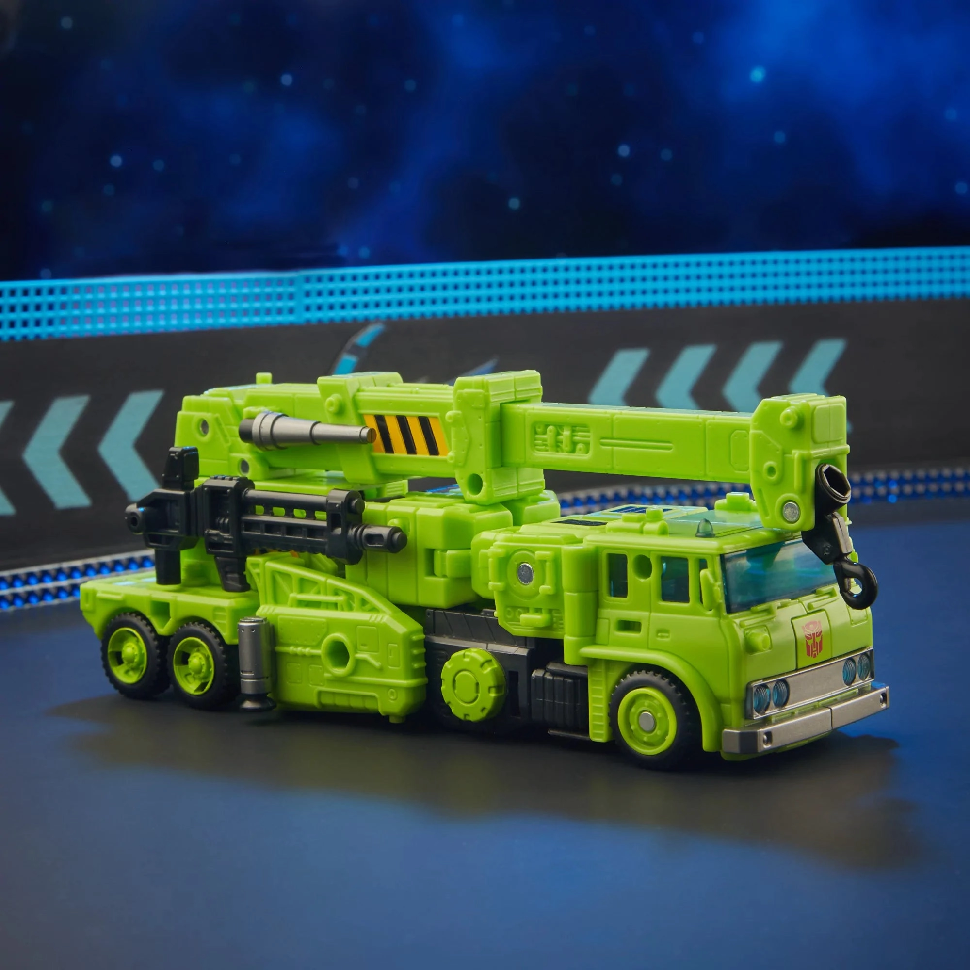 Transformers Legacy Velocitron Speedia 500 Collection Voyager Class Road Hauler Action Figure