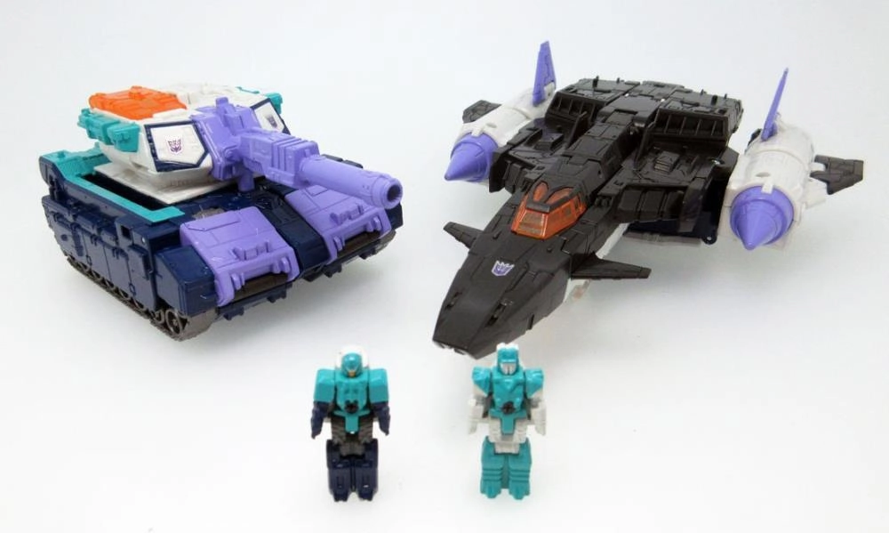 Transformers Legends LG-60 Overlord Action Figure