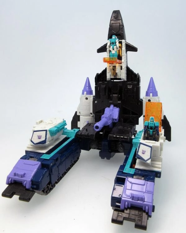 Transformers Legends LG-60 Overlord Action Figure