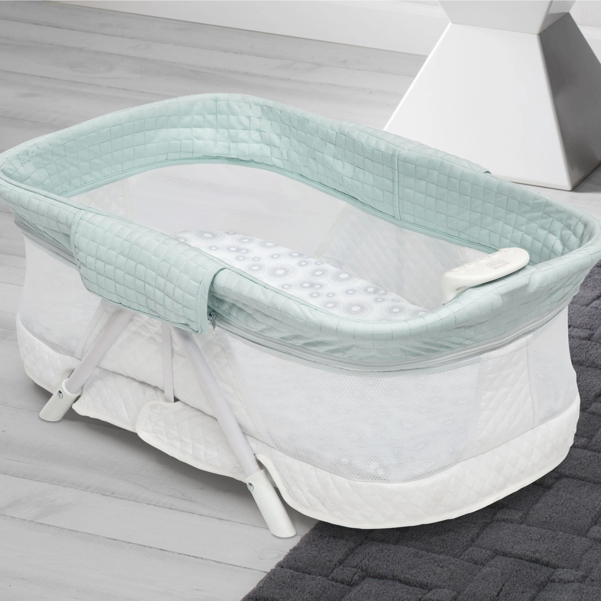 Ultra-Compact Travel Bassinet