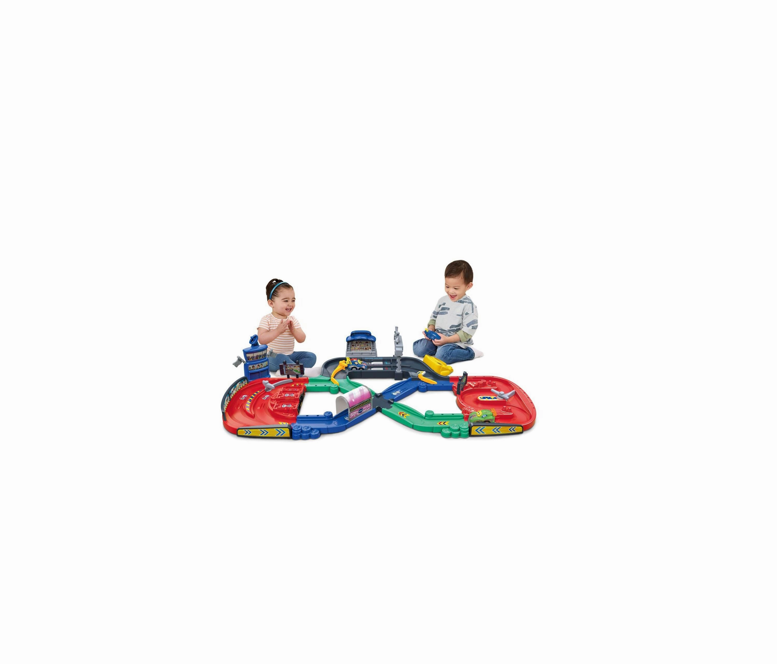 VTech Go Go Smart Wheels Checkered Flag Motorized Race Track Set